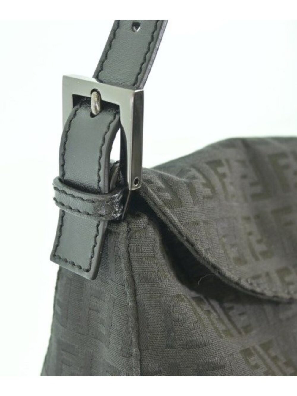 Fendi Handbag Black - Picture 6 of 10